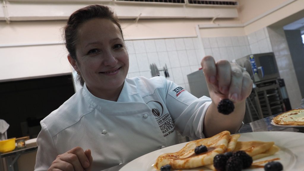 Кондитер Елена Старикова показала, как приготовить самые вкусные блины. Павел Волков «Вечерняя Москва»