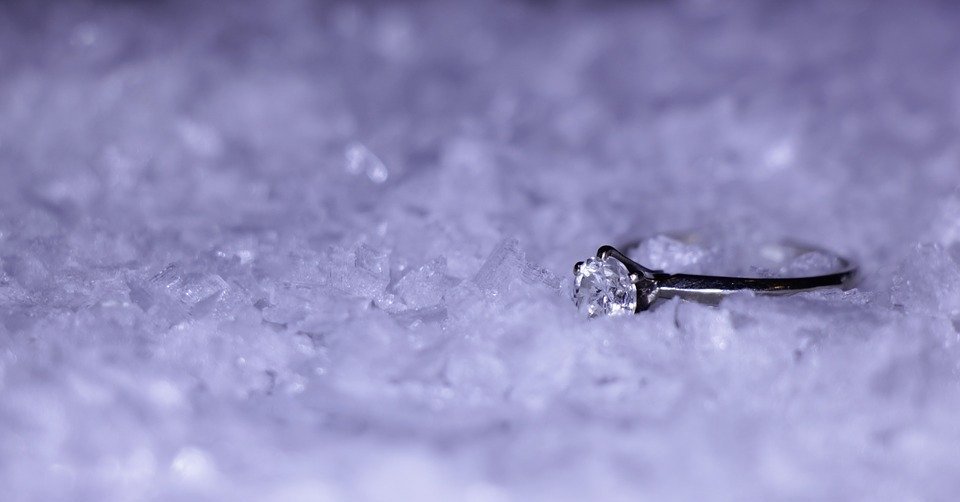 Ограненный алмаз становится бриллиантом — это известно всем, pixabay.com