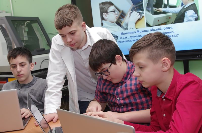 ШКОЛА № 1537 открывает грани технологий будущего для школьников всей России