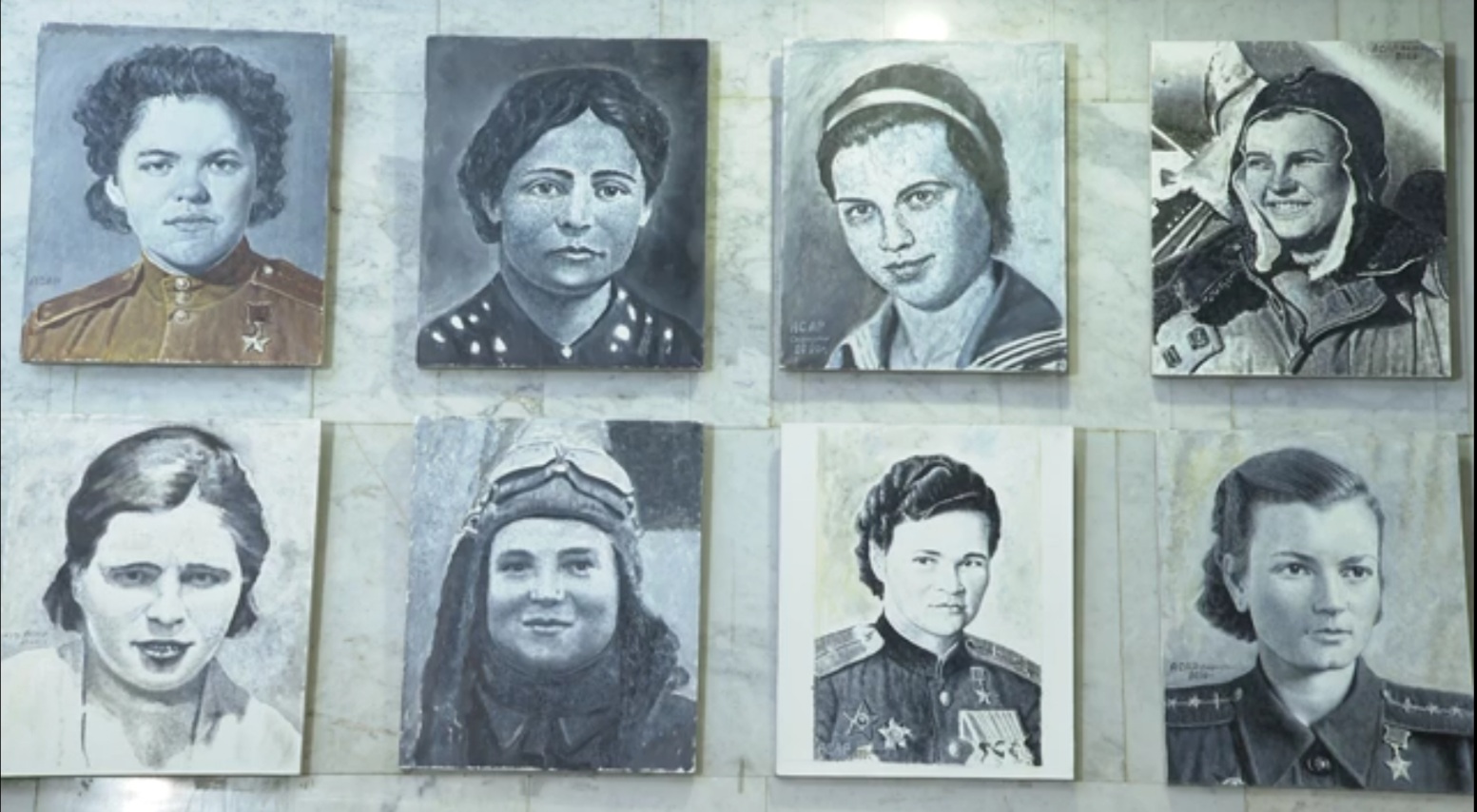 Женщины герои в произведениях. Женщины герои. Выставки женщины герои. Портреты женщин героев советского Союза. Женщин героев ВОВ выставки.