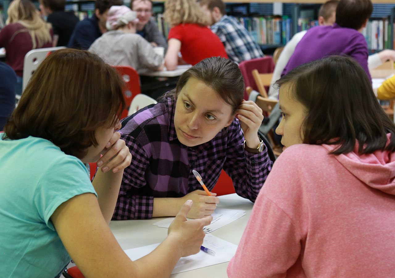открытие университетов для всех классов. молодежной политики в рф. люди от 14 до 35 лет. молодежи предложили. молодежи предложили.