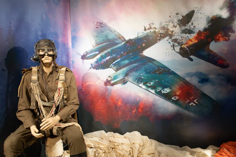 Московская школа представила около 60 раритетов о защитниках столицы на новой выставке в Музее Победы