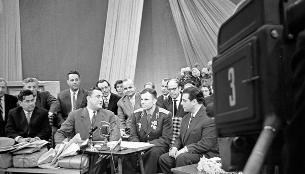 Первое выступление Юрия Гагарина на телевидении. 1961 год. Фото: И. Гмыря / РИА Новости