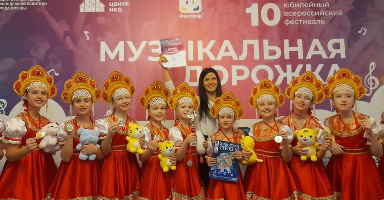 Царица песня фестиваль. Кинофестиваль. Всероссийский хоровой фестиваль псков. Хор смена 2018. Гала концерт благодатное лето жигули 2021г.