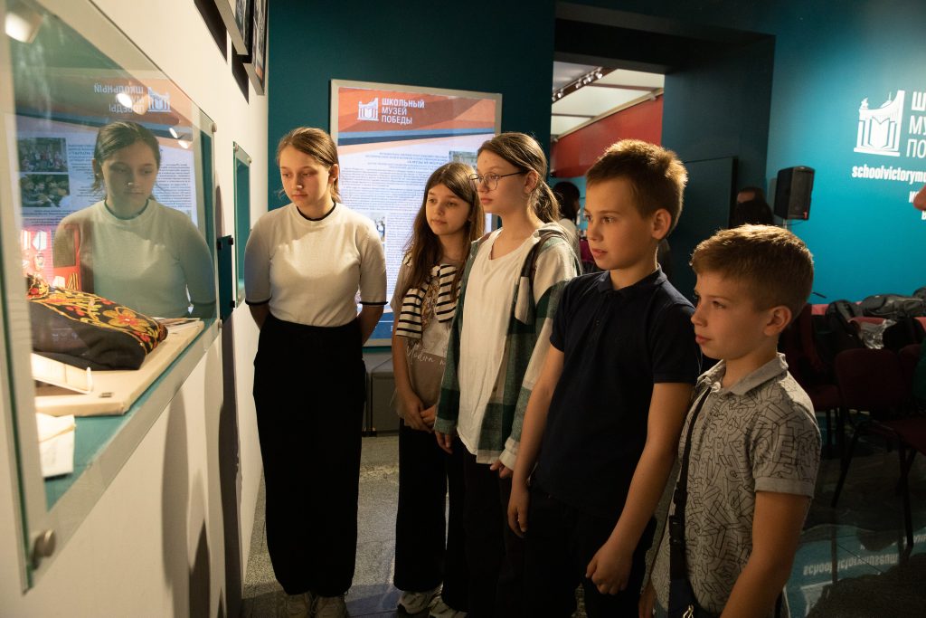 Цикл открытых уроков для школьников о фронтовых агитбригадах стартует в Музее Победы