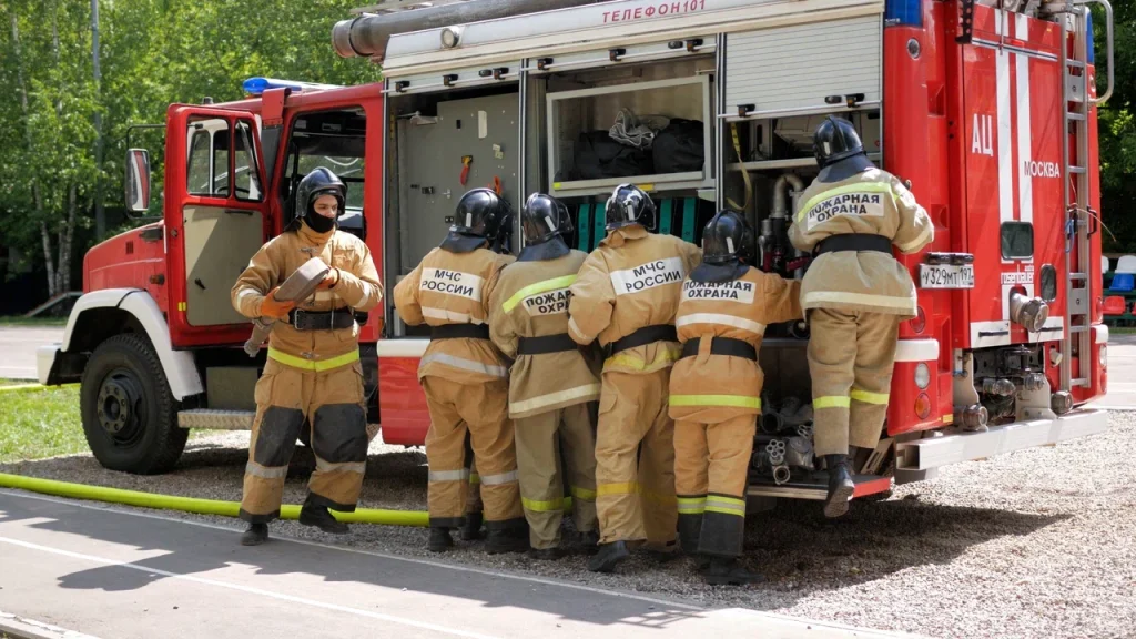 Студенты пожарно-спасательного колледжа будут совершенствовать свои навыки в новом тренировочном комплексе «Штурм»