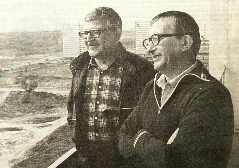 Борис (слева) и Аркадий Стругацкие. Фото: public domain
