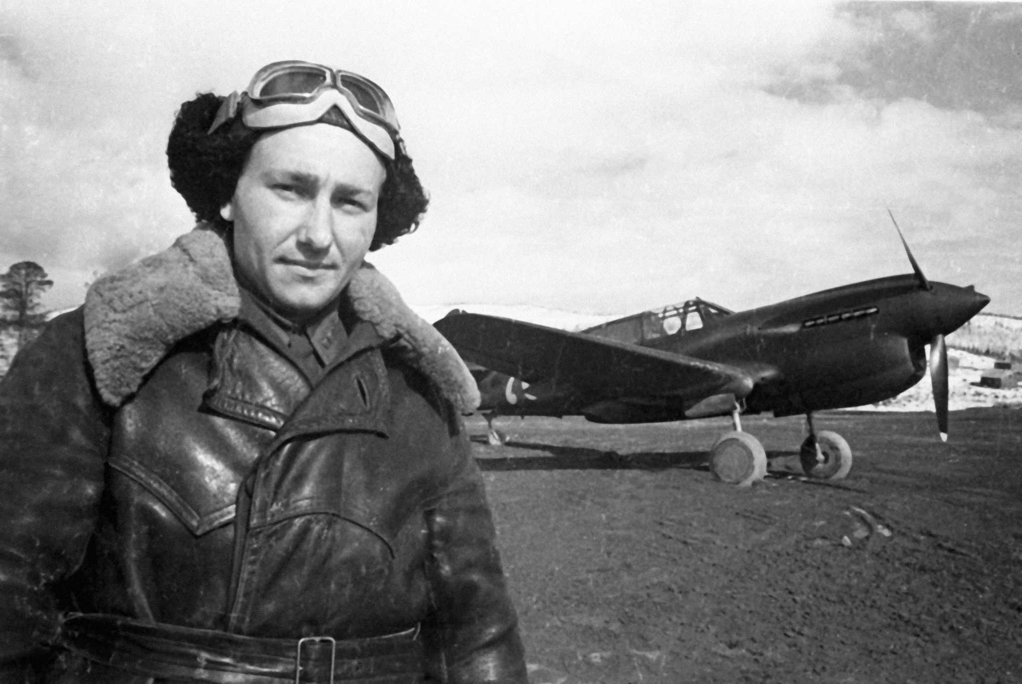 Хлобыстов герой. Хлобыстов герой. Хлобыстов герой. Летчик истребитель герой советского союза. Хлобыстов герой.
